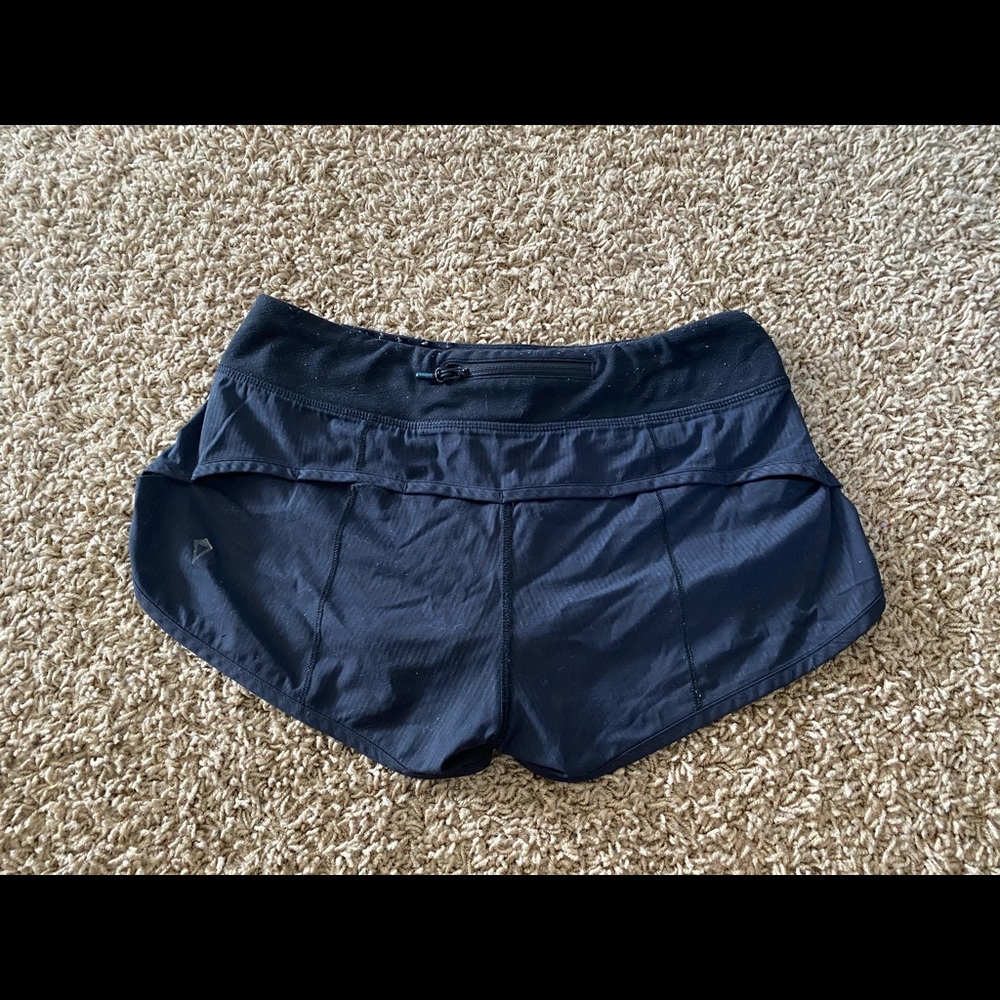 Iviva/Lululemon speed up shorts